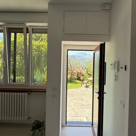 Holiday home Casa Flavia Lierna